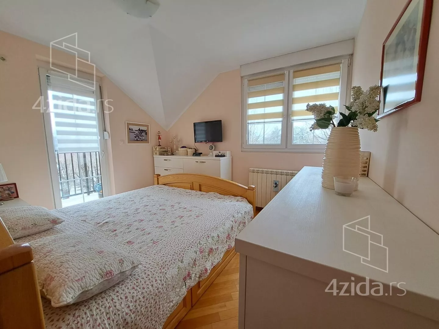 Petosoban stan | 4zida