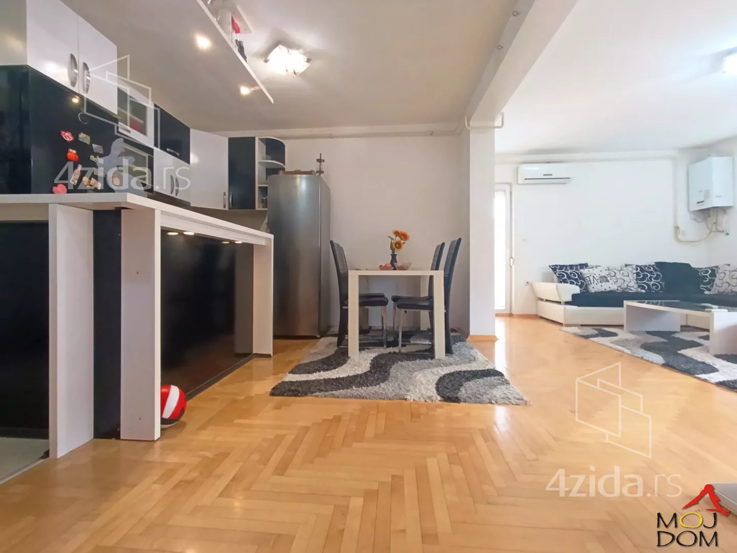 Dvoiposoban stan | 4zida