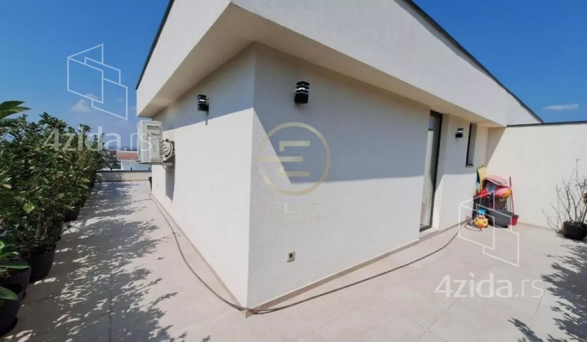 Petosoban stan | 4zida