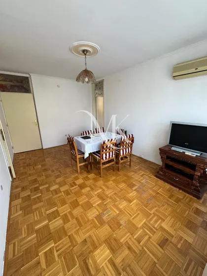 Nedeljka Gvozdenovića | 4zida.rs