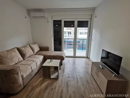 Vašarište | 4zida.rs