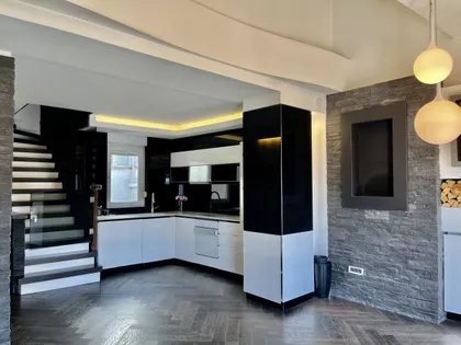 Crveni Krst Vračar | 4zida.rs