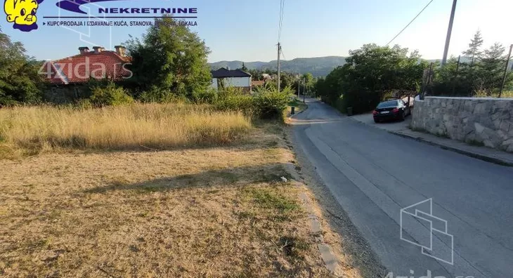 Plac | 4zida