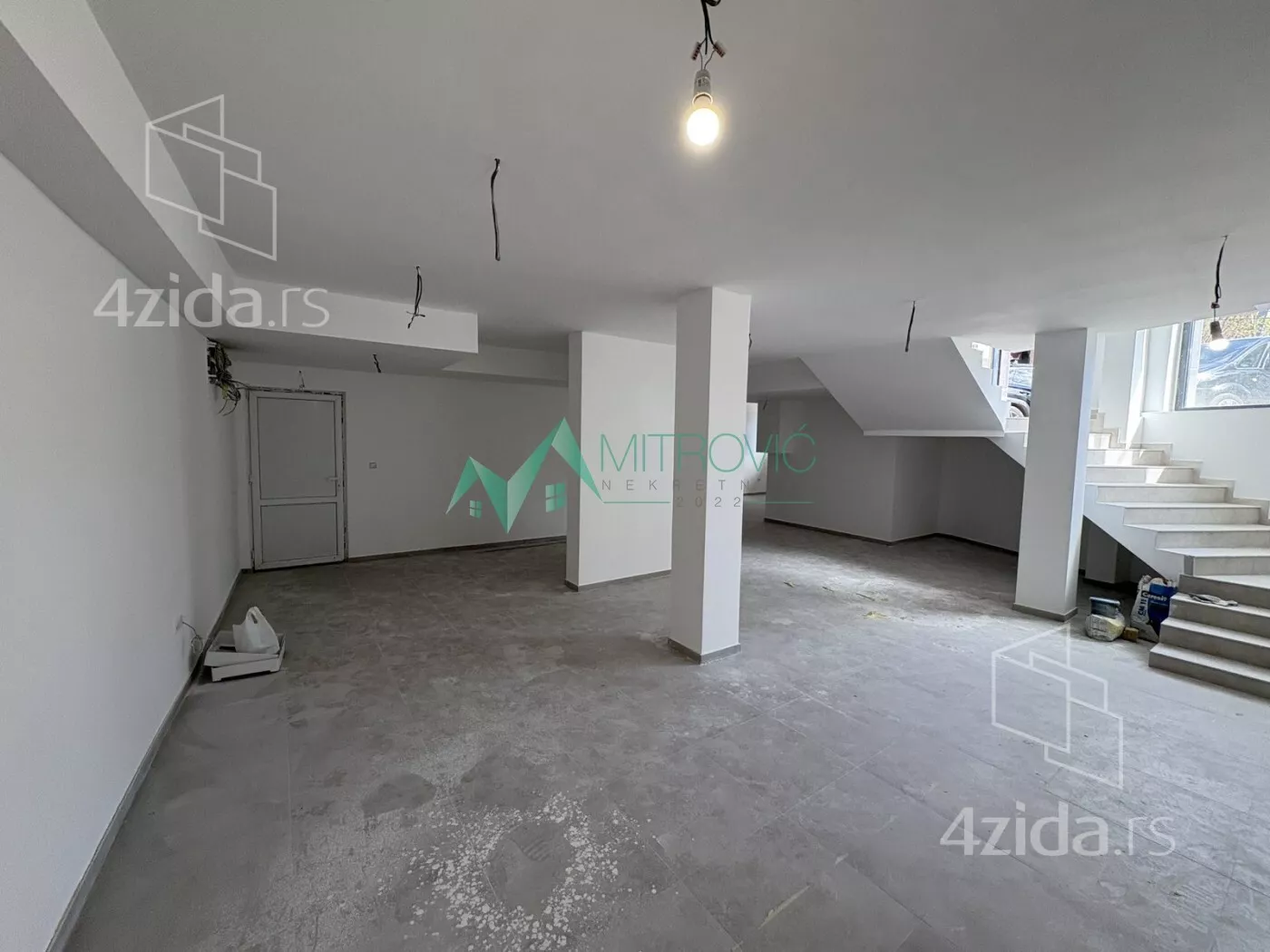 Poslovni prostor | 4zida