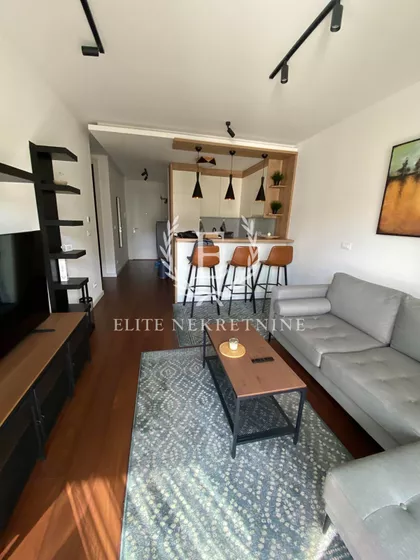 Hram Svetog Save | 4zida.rs