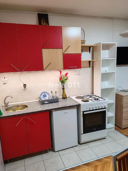 17. oktobra | 4zida.rs