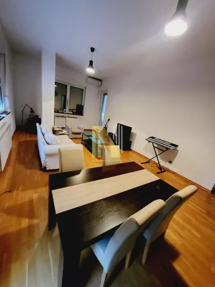 Bulevar Oslobođenja | 4zida.rs