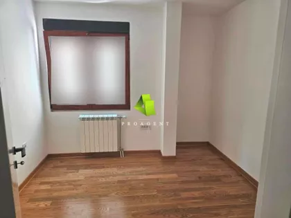 Dom Zdravlja | 4zida.rs