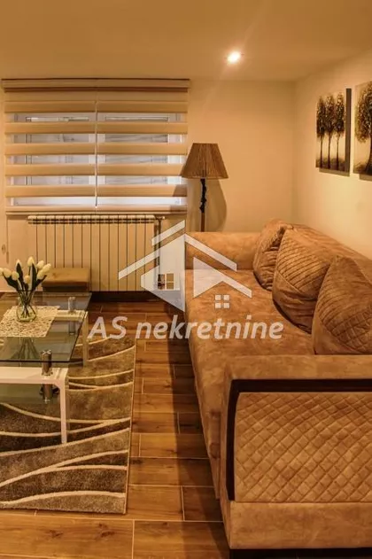 Južni Bulevar | 4zida.rs