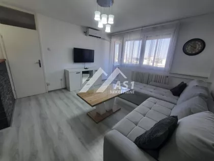 Bulevar Cara Lazara | 4zida.rs