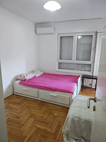 Tršćanska | 4zida.rs