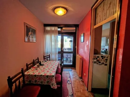 Pere Velimirovića | 4zida.rs