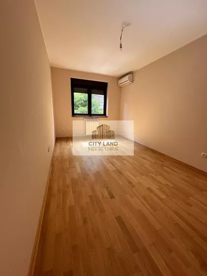 Lekino Brdo | 4zida.rs