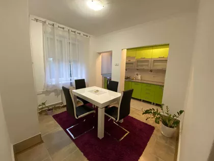 Trg Lazara Nešića | 4zida.rs