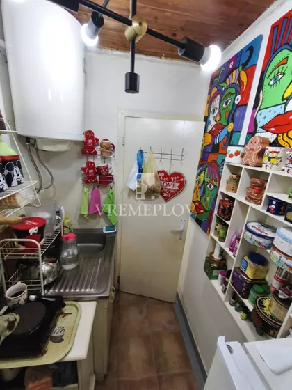 Ivana Milutinovića | 4zida.rs