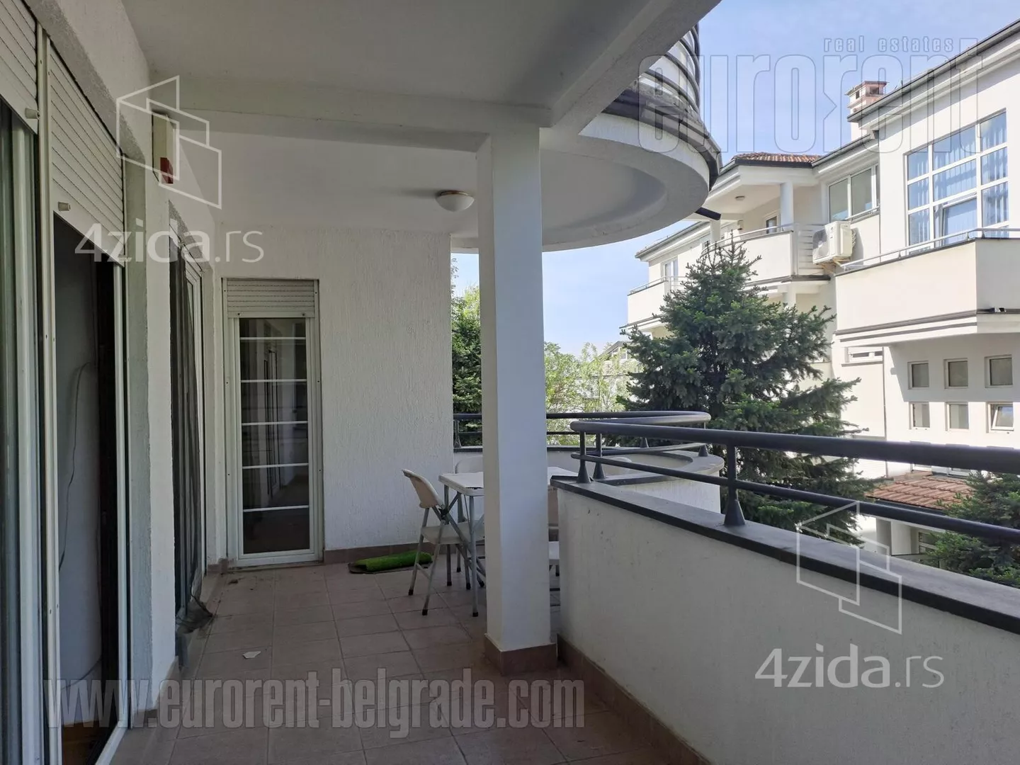 Petosoban stan | 4zida