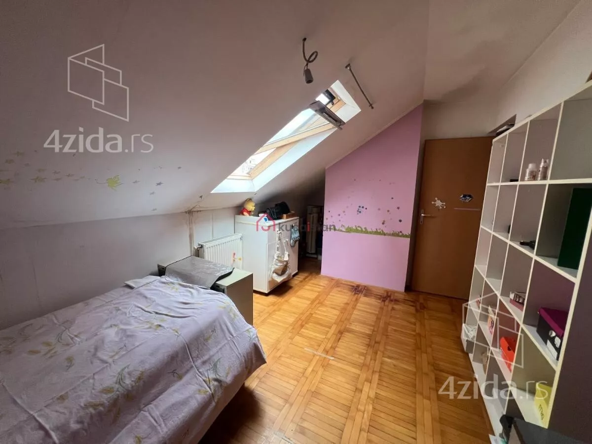 Petosoban stan | 4zida