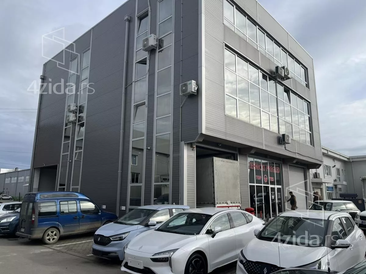 Poslovni prostor | 4zida