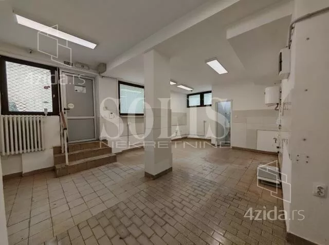 Lokal | 4zida