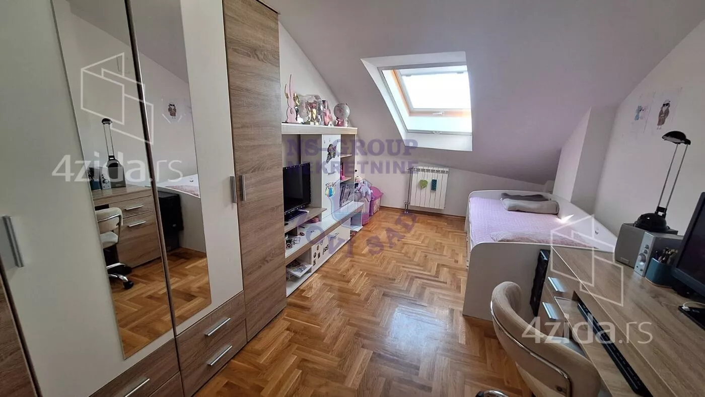 Troiposoban stan | 4zida