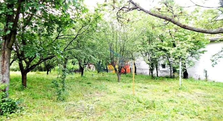 Plac | 4zida
