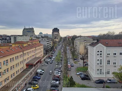 KLINIČKI CENTAR | 4zida.rs