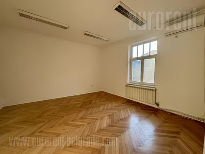 HILANDARSKA OKOLINA | 4zida.rs