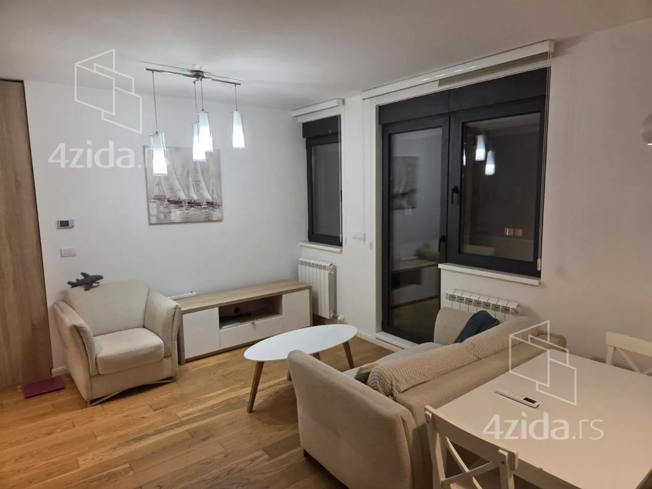 Dvoiposoban stan | 4zida