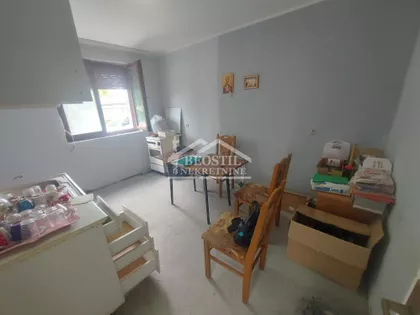 Lovćenska | 4zida.rs