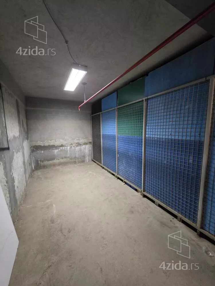 Garaža | 4zida
