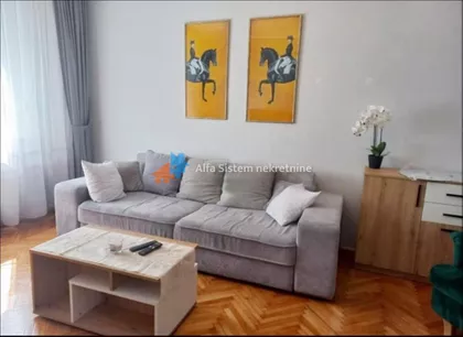 Beograđanka | 4zida.rs