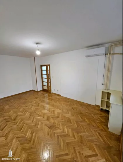 Marka Pola | 4zida.rs