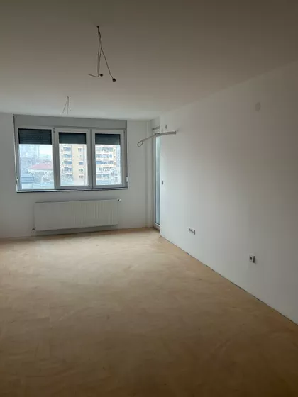 Cara Dušana | 4zida.rs