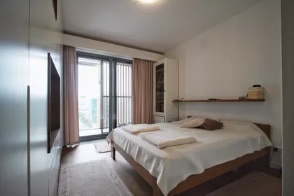 OMLADINSKIH BRIGADA | 4zida.rs