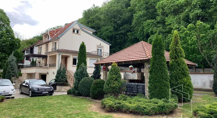 4-etažna kuća | 4zida