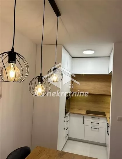 Učiteljsko Naselje | 4zida.rs
