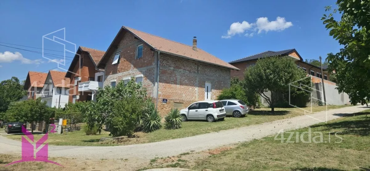Kuća | 4zida