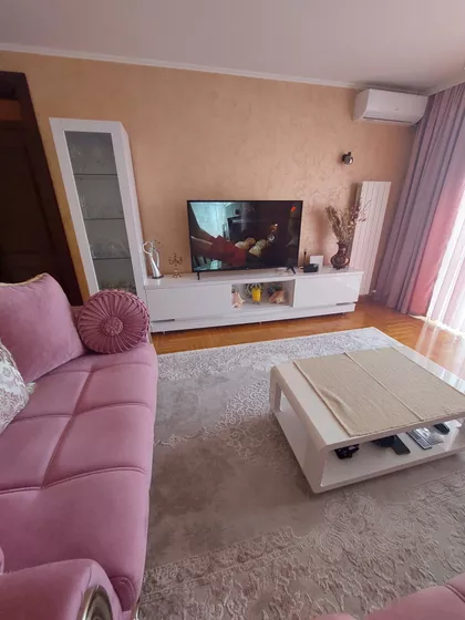 Gradske lokacije | 4zida.rs