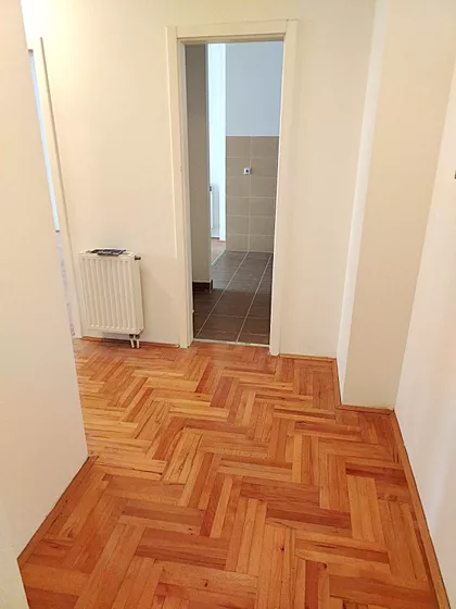 Branka Krsmanovića 10 | 4zida.rs