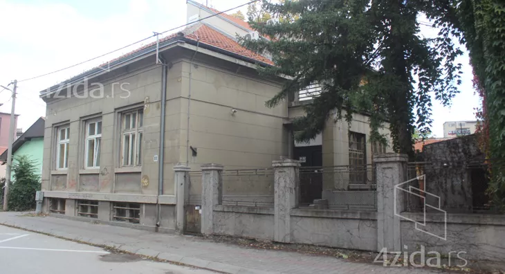 4-etažna kuća | 4zida