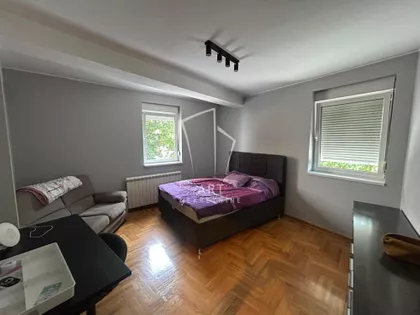 Gospodara Vučića | 4zida.rs