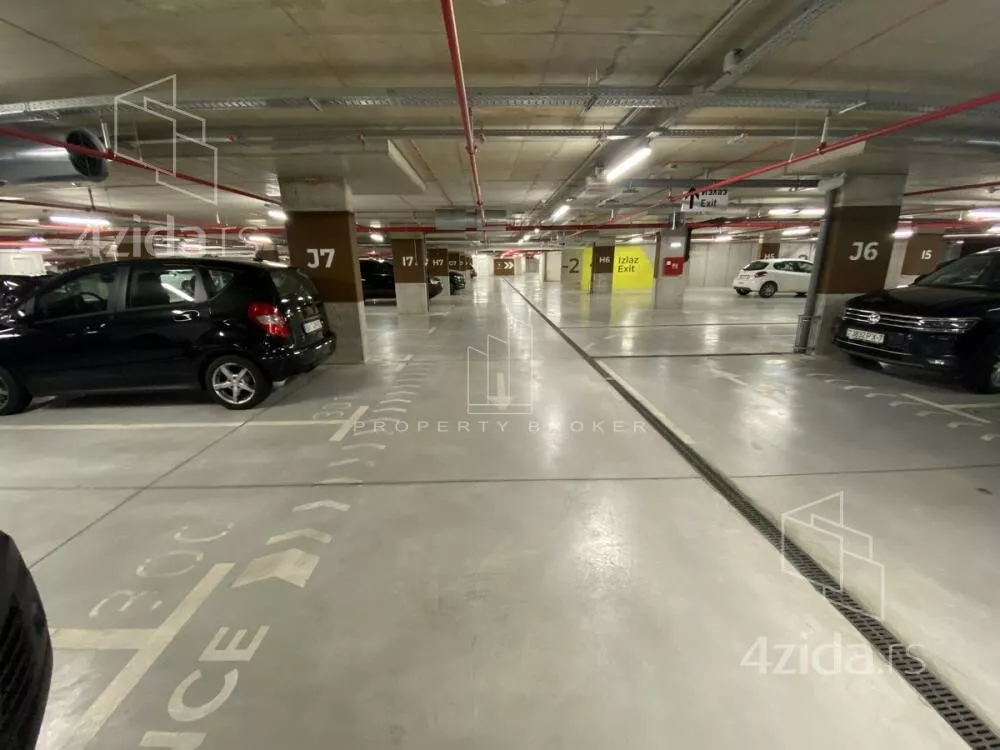 Garaža | 4zida