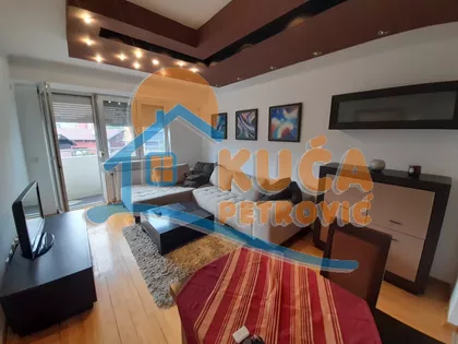 Sestre Baković | 4zida.rs