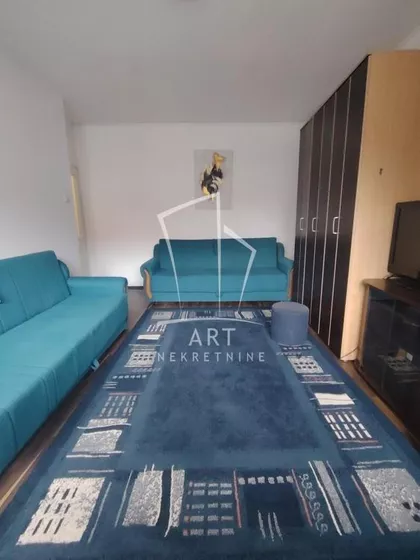 Dr Nika Miljanića | 4zida.rs