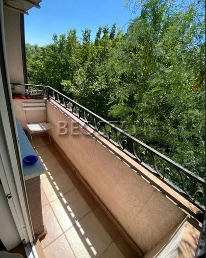 Steve Zigona | 4zida.rs