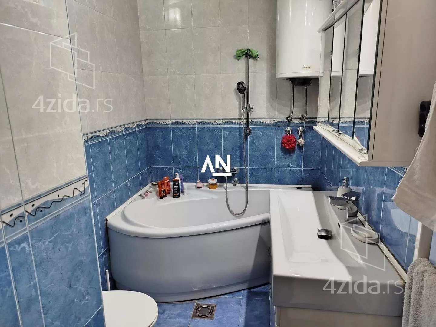 4-etažna kuća | 4zida