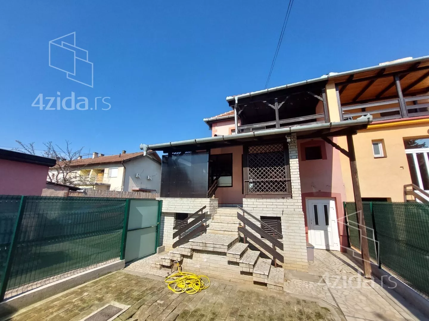 3-etažna kuća | 4zida