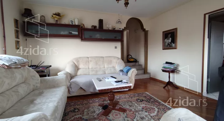 3-etažna kuća | 4zida