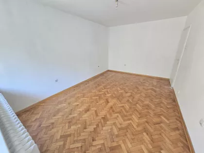 Zmaj Jovina | 4zida.rs