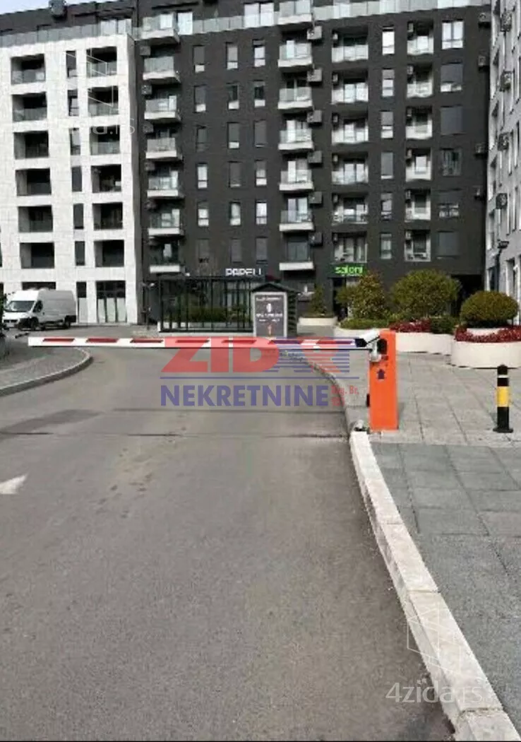 Garaža | 4zida